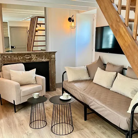 Les De L'enclos - L'enclos De L'eveche Apart Otel