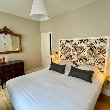 Les De L'enclos - L'enclos De L'eveche Apart Otel 4*