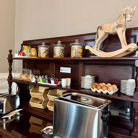 Hotel apartamentowy Les De L'enclos - L'enclos De L'eveche 4*